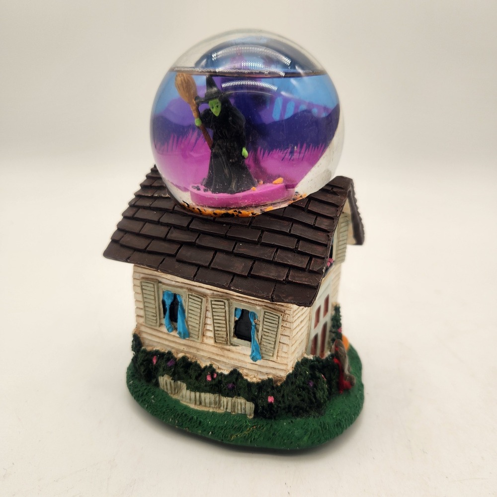 Wizard of Oz Dorothy Wicked Witch Musical Snow Globe Kansas House Ruby Slippers